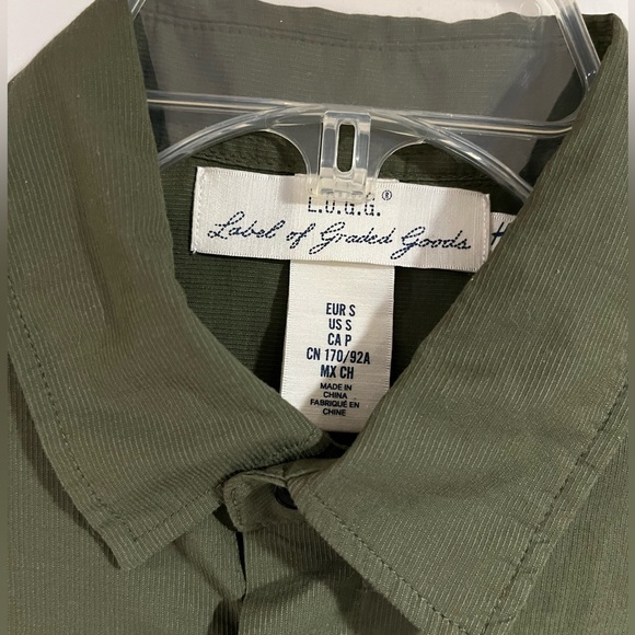 H&M casual button down collared shirt - Picture 2 of 4